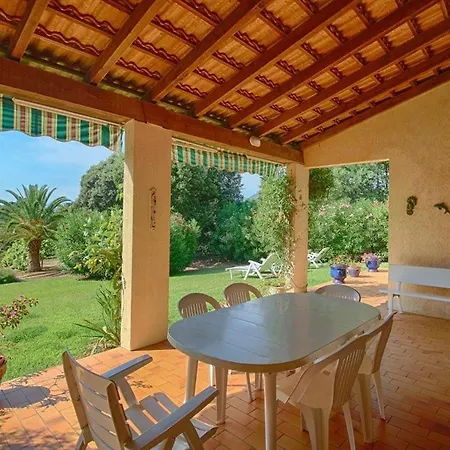 Villa 200 M De La La Liscia Tiuccia *