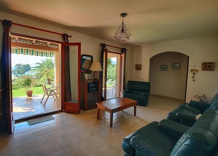 200 M De La La Liscia Tiuccia